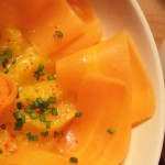 Salade d'orange à la marocaine et tagliatelles de carotte